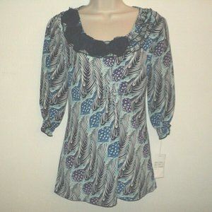 NEW Piano Blouse Size L Feather Print 3/4 Sleeves